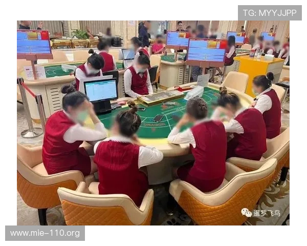 成为专业真人百家乐荷官的必备素质:职业要求与技能提升策略 成为专业真人百家乐荷官的必备素质:职业要求与技能提升策略